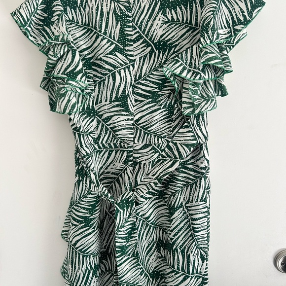 Green Leaf Print Women's Dress - Picture 5 of 6